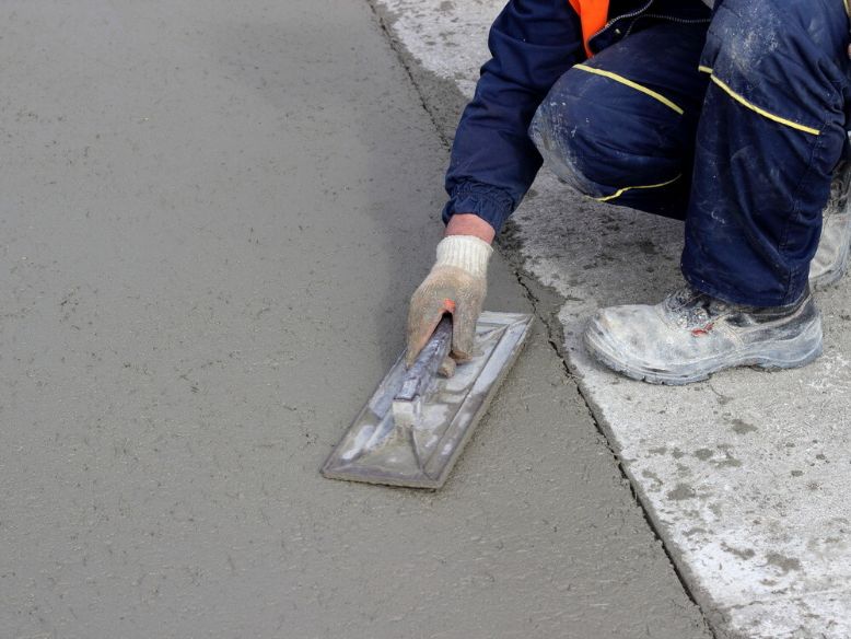 grindu betonavimas kaina su fibra