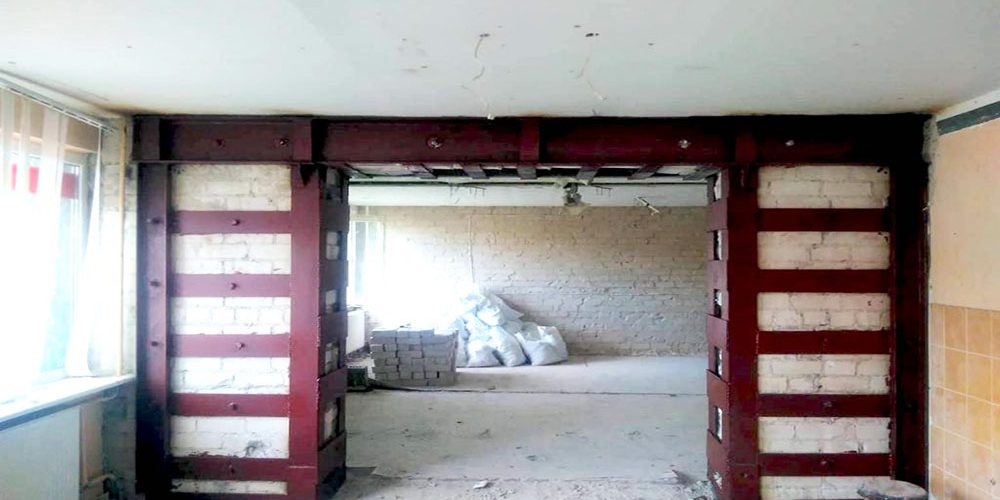 kapitalines-sienos-griovimas-pirmame-aukste.jpg